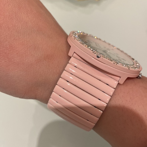 Betsey Johnson baby pink wrist watch - Picture 4 of 7